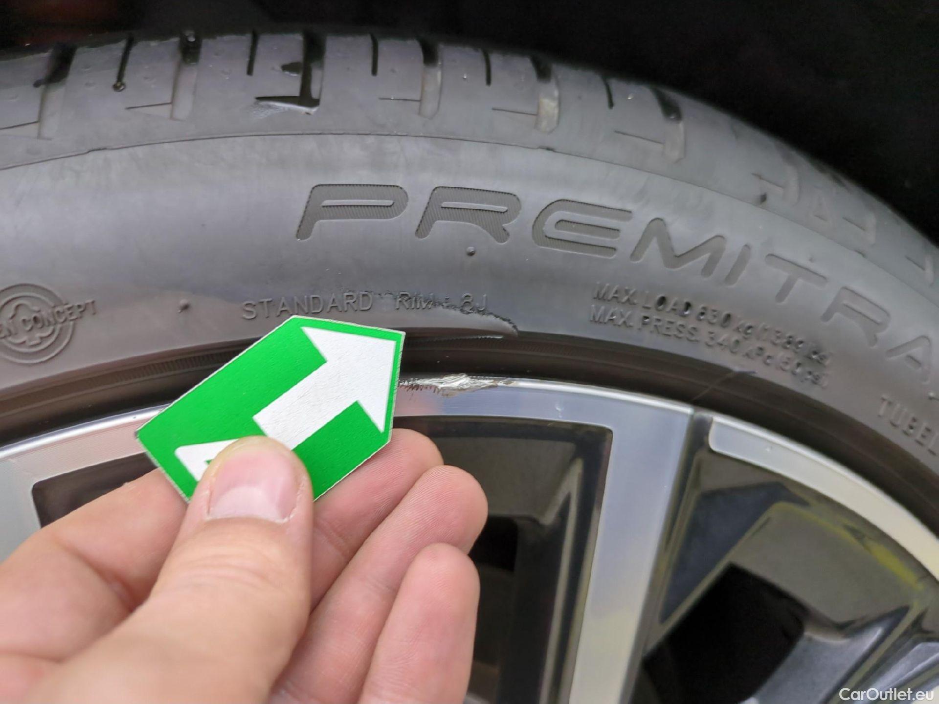 Bmw  Serie 1 Série 1 Berline 120 d xDrive 2.0 190CV BVA8 E6d #12