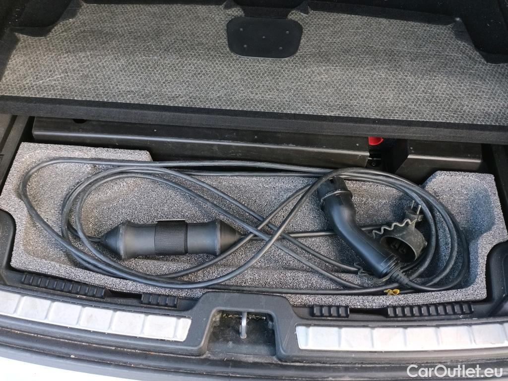 Volvo  XC60 VOLVO  / 2017 / 5P / todoterreno 2.0 T6 AWD Recharge R-Design Exp Auto #15