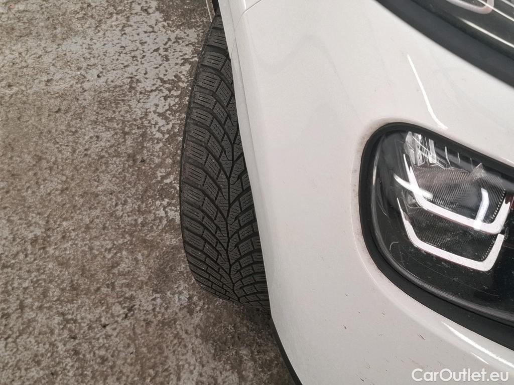 Citroen  C3  Feel Business 1.2 PureTech 80CV BVM5 E6d #2