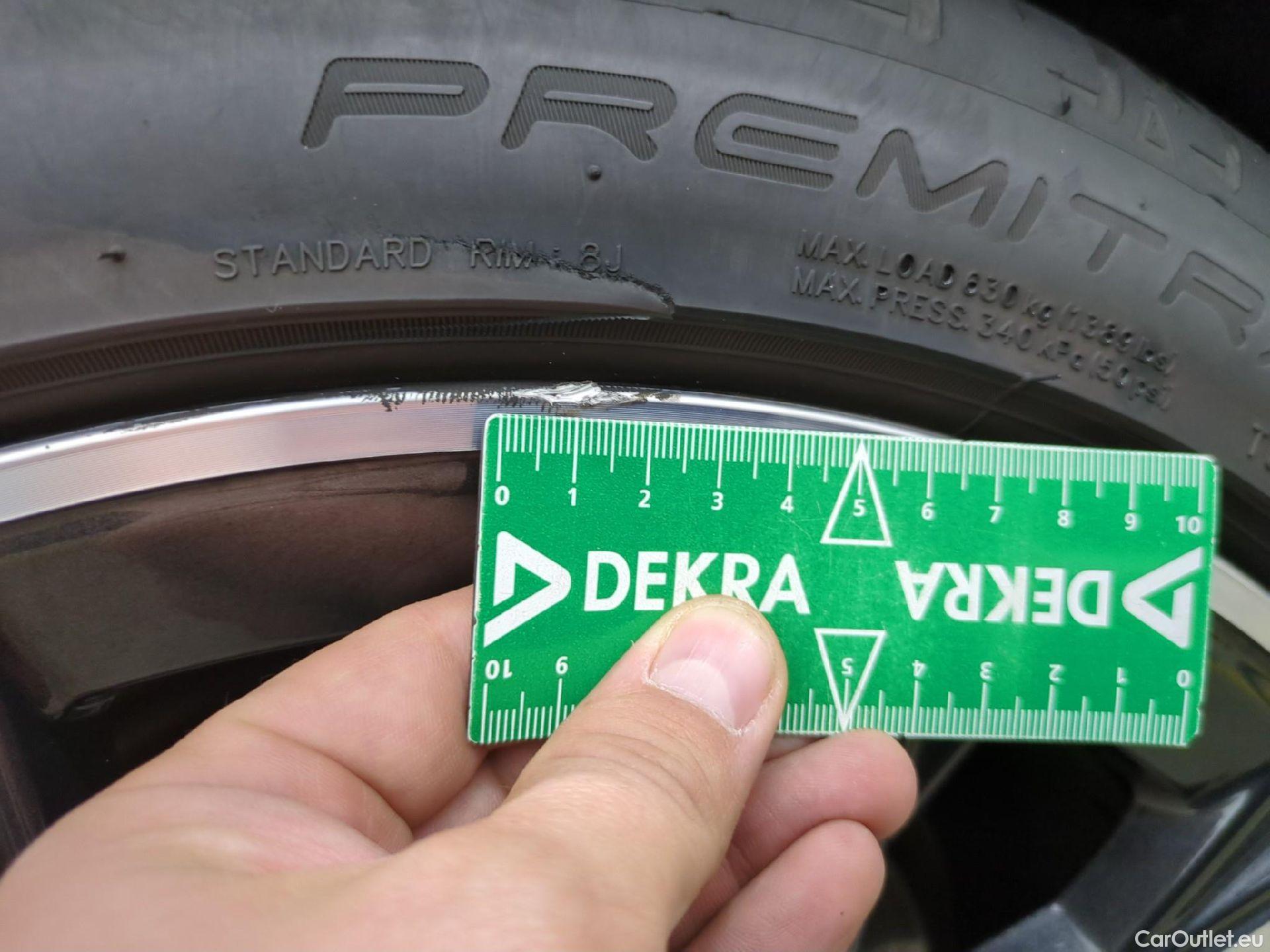 Bmw  Serie 1 Série 1 Berline 120 d xDrive 2.0 190CV BVA8 E6d #14