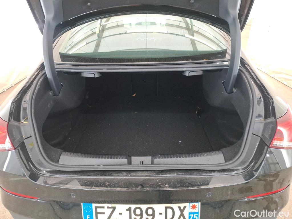 Mercedes  CLA-Klasse MERCEDES BENZ CLA Coupe  2019 4P  Coupé CLA 180 d Business Line BA7 #10