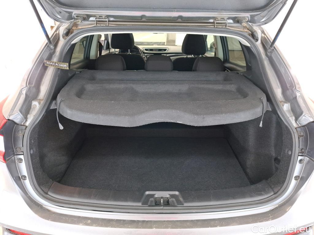 Nissan  Qashqai NISSAN  2017 5P Crossover 15 DCI 115 Business Edition #28