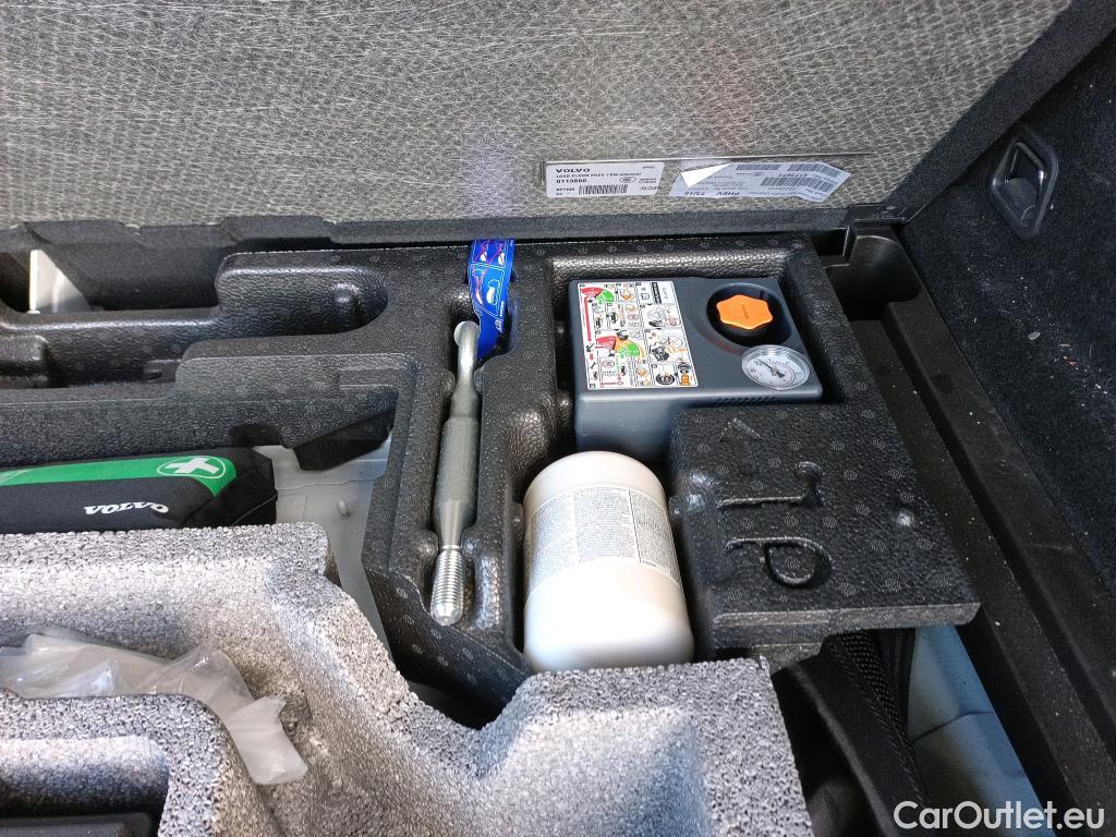 Volvo  XC60 VOLVO  / 2017 / 5P / todoterreno 2.0 T6 AWD Recharge R-Design Exp Auto #10