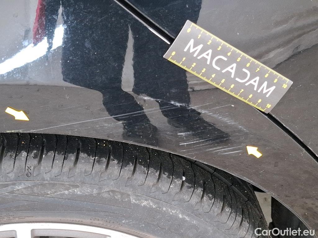 Mercedes  CLA-Klasse MERCEDES BENZ CLA Coupe  2019 4P  Coupé CLA 180 d Business Line BA7 #4