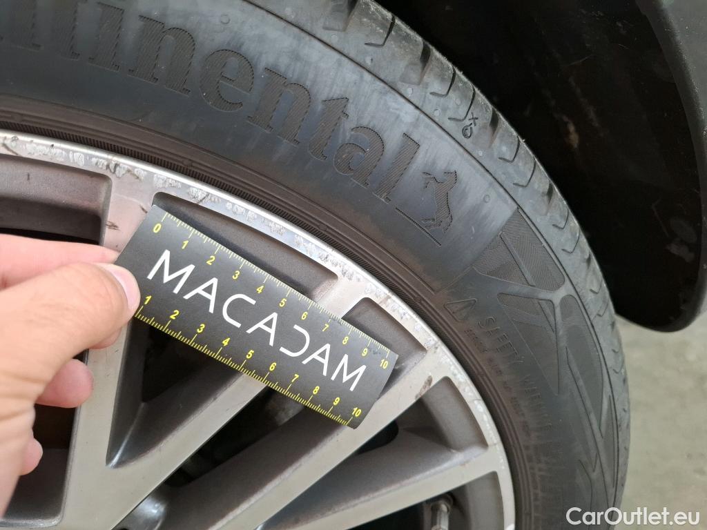 Mercedes  CLA-Klasse MERCEDES BENZ CLA Coupe  2019 4P  Coupé CLA 180 d Business Line BA7 #23