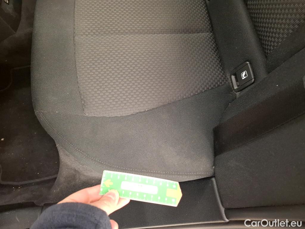 Bmw  Serie 1 BMW Série 1 / 2019 / 5P / Berline 116i DKG7 Business Design #32