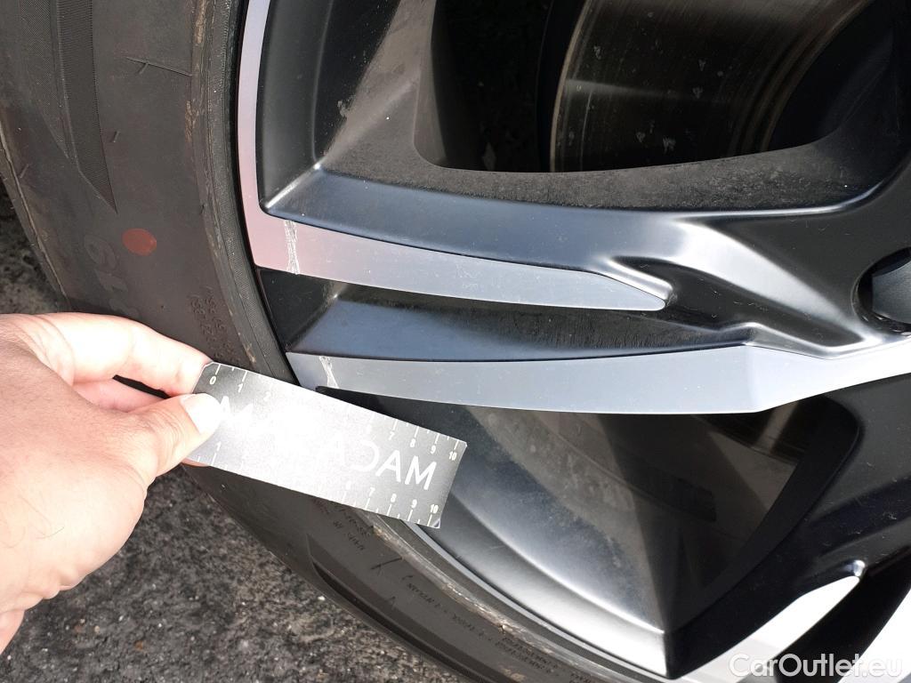  Volvo  XC 40 VOLVO XC40 / 2017 / 5P / todoterreno 1.5 T5 Twin Recharge R-Design Exp Auto #6