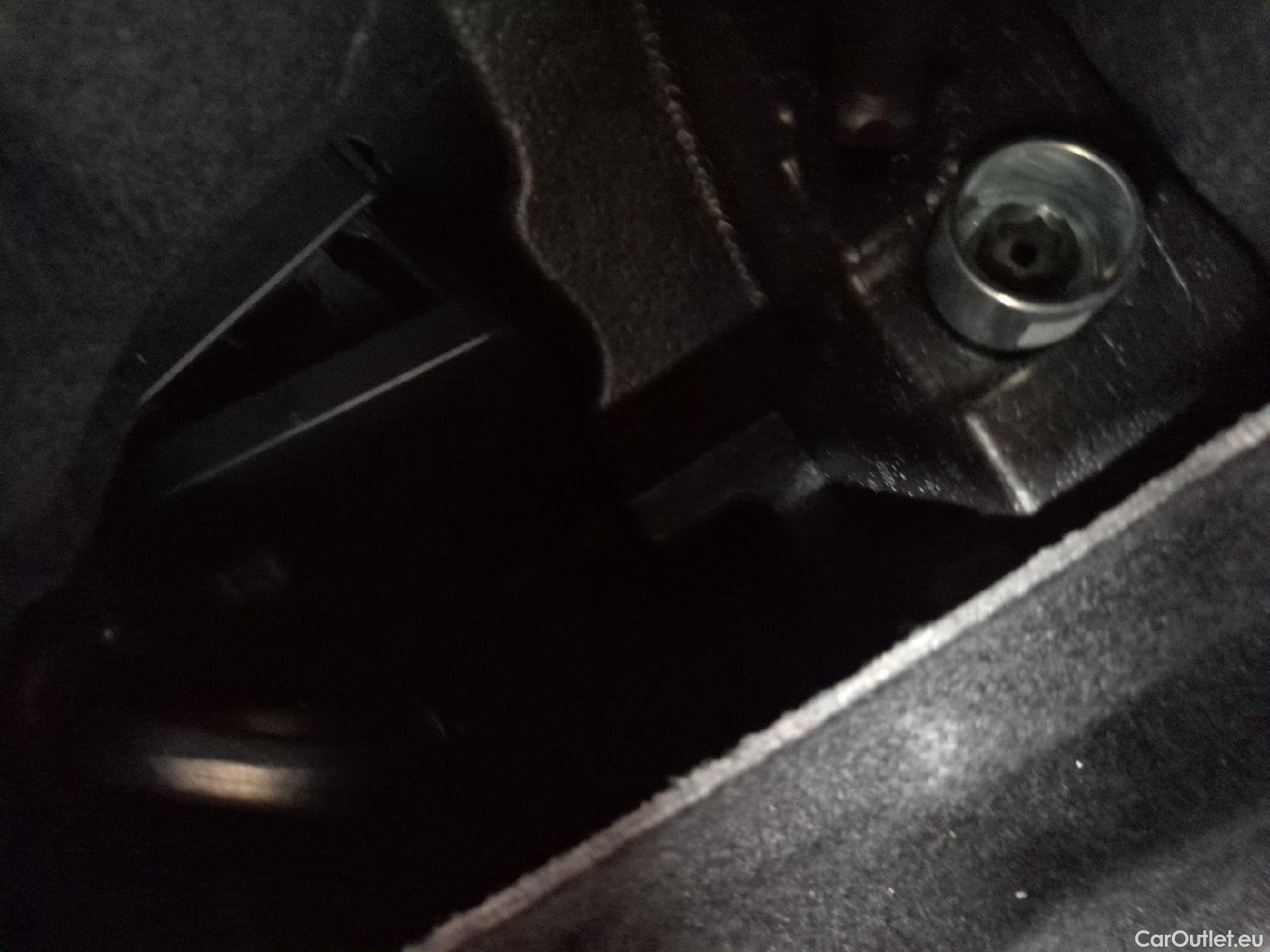 Bmw  Serie 1 Série 1 Berline 120 d xDrive 2.0 190CV BVA8 E6d #1