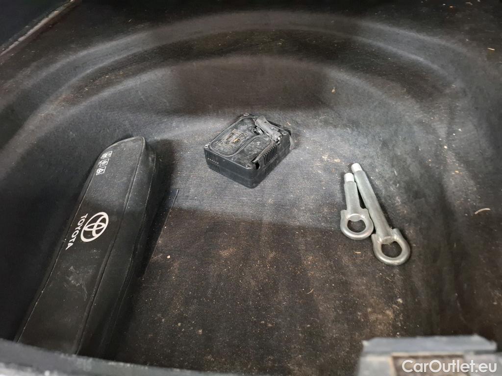 Toyota  Corolla TOYOTA  Touring Sports / 2018 / 5P / Break Hybride 122h Dynamic Business Stage Acad #11