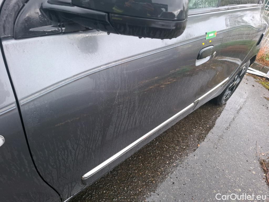 Renault  Twingo  Intens 1.0 SCe 75CV BVM5 E6dT #1