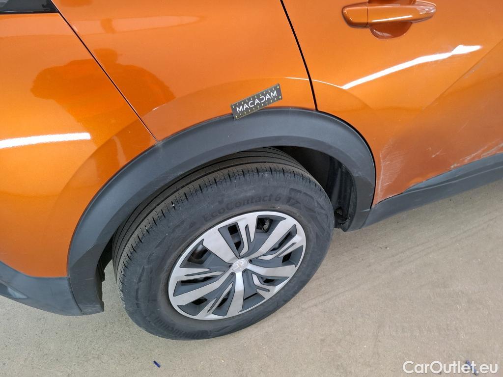 Peugeot  2008  Active Business 1.2 PureTech 100CV BVM6 E6d #31