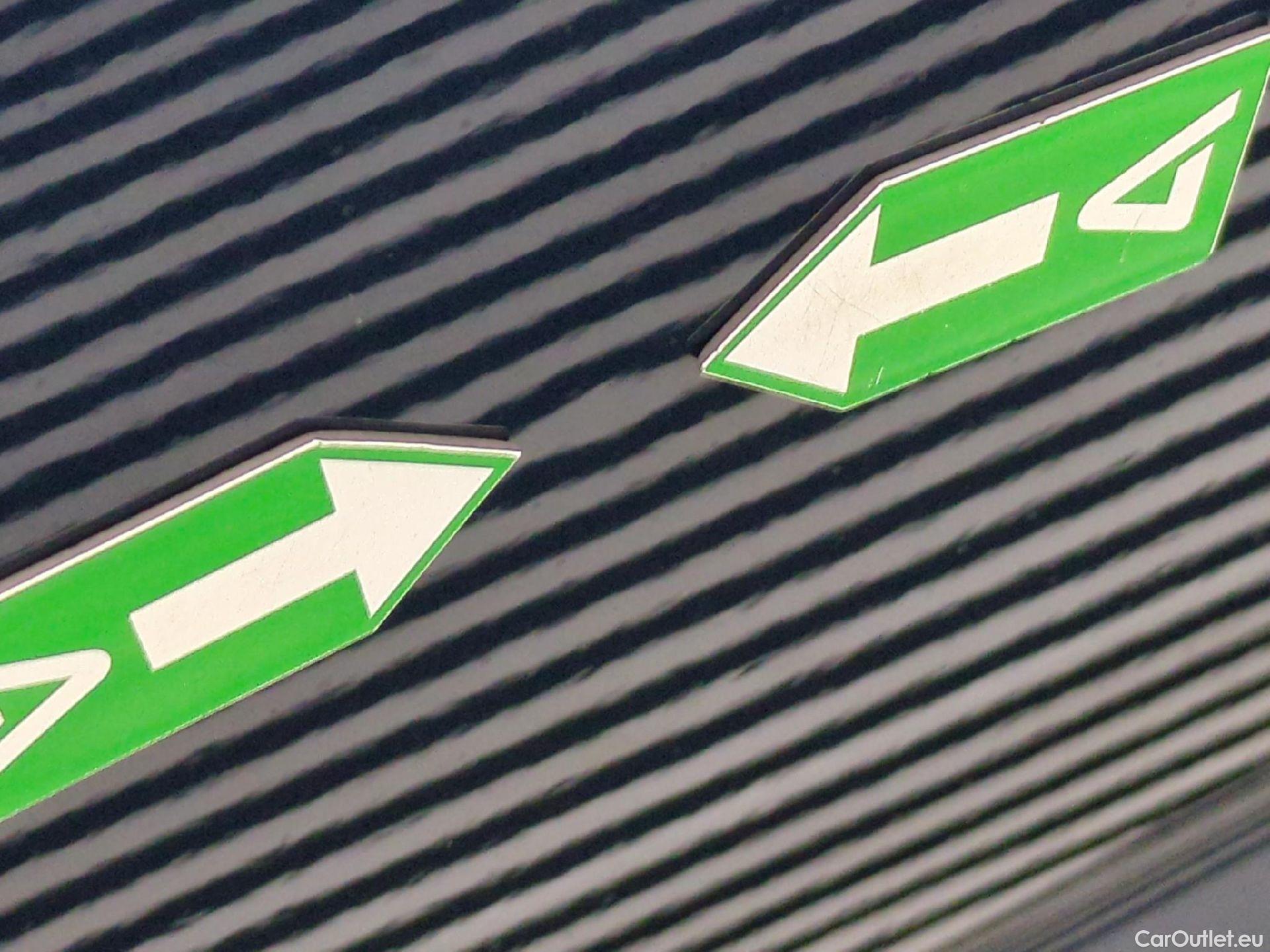 Volkswagen  Passat  Break Business 2.0 TDI 120CV BVA7 E6d #31