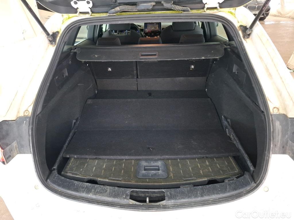 Toyota  Corolla TOYOTA  Touring Sports / 2018 / 5P / Break Hybride 122h Dynamic Business Stage Acad #10