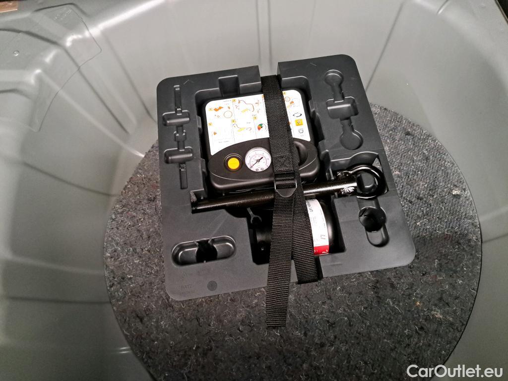 Renault  Captur  II Intens 1.3 TCe 140CV BVA7 E6d #11