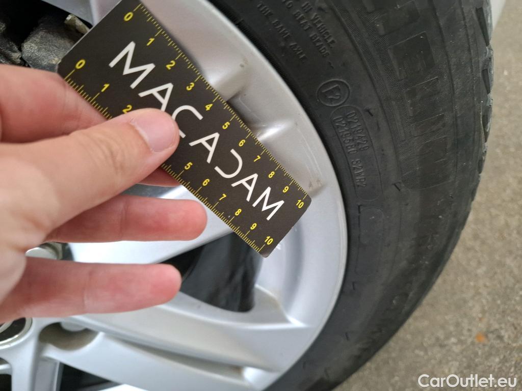 Toyota  Corolla TOYOTA  Touring Sports / 2018 / 5P / Break Hybride 122h Dynamic Business Stage Acad #9