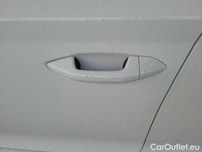  Skoda  Octavia  Combi 1.5TSI 110 Style #3