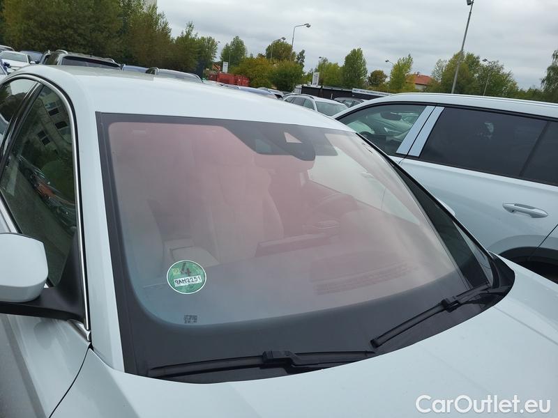  Skoda  Octavia  Lim. (NX3)(2020) Oct.1.5 e-TEC 110 Style AT #1