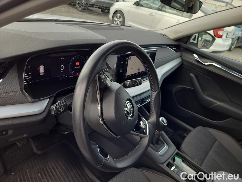  Skoda  Octavia  Combi (NX3)(2020) Oct.Combi 1.5TSI 110 Style #8