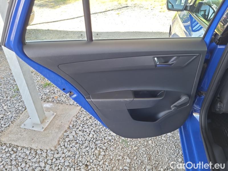  Skoda  Fabia  Combi (2015)  Com.1.0TSI 70 Ambition #26