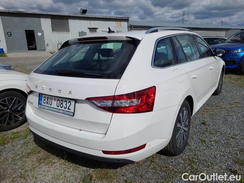 Skoda  Superb  Combi (3T5)(2010) Sup.C.FL2.0TDI 110 Style #2