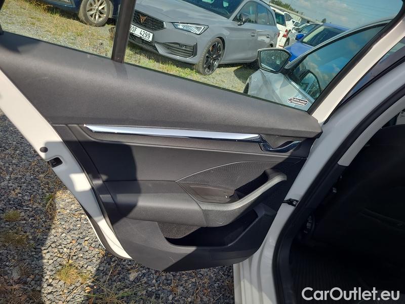  Skoda  Octavia  Combi (NX3)(2020) Oct.Combi 1.5TSI 110 Style #19