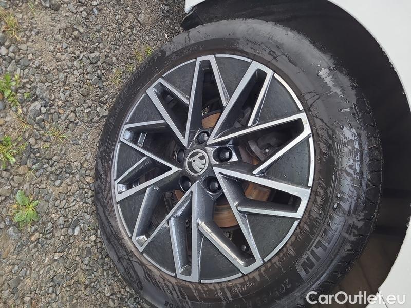  Skoda  Octavia  Combi 1.5TSI 110 Style #5