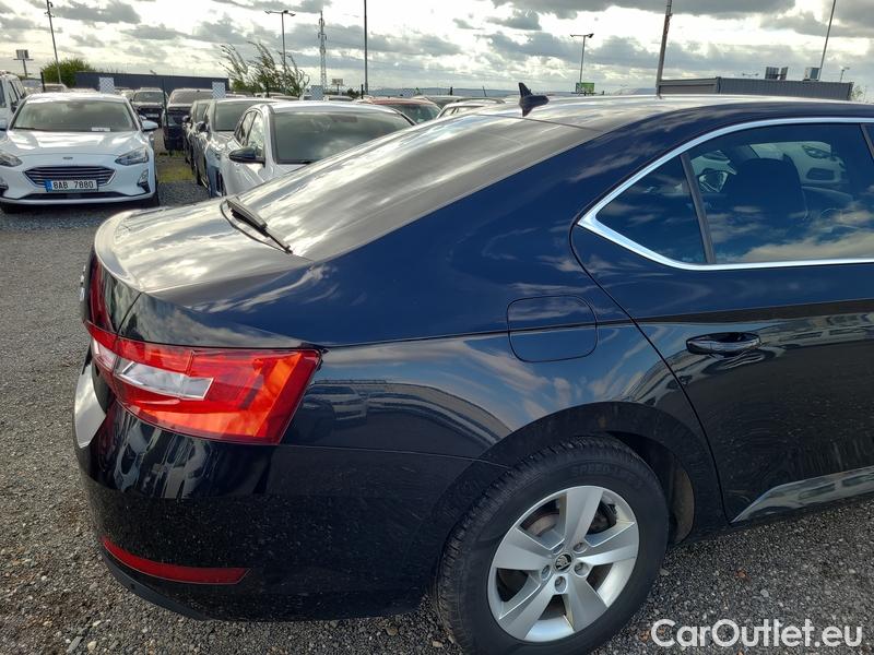 Skoda  Superb  2 (2008) Supe.FL1.5TSI 110 Ambition AT #15
