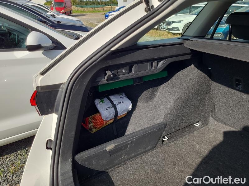  Skoda  Octavia  Combi (NX3)(2020) Oct.Combi 1.5TSI 110 Style #18