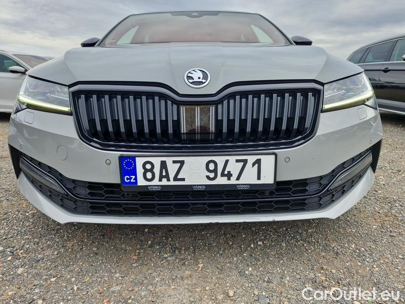 Skoda  Superb  (3V3)(2015) Supe.FL2.0TDI 110 Sportline #2