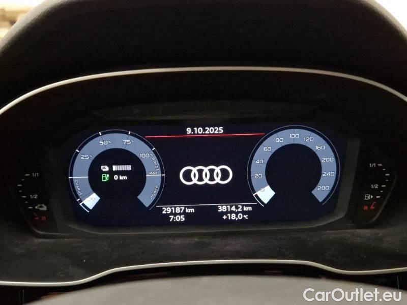 Audi  Q3 AUDI  SPORTBACK / 2019 / 5P / SUV 45 TFSI E S TRONIC BUSINESS PLUS #4