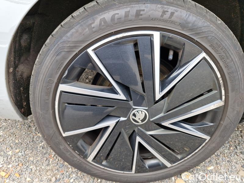 Skoda  Superb  (3V3)(2015) Supe.FL2.0TDI 110 Sportline #18