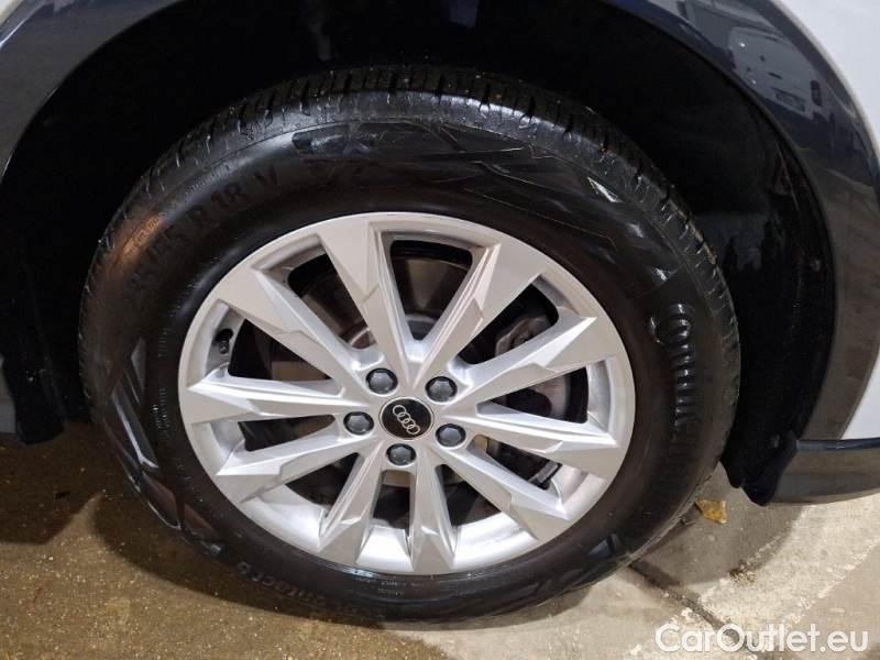 Audi  Q3 AUDI  SPORTBACK / 2019 / 5P / SUV 45 TFSI E S TRONIC BUSINESS PLUS #54