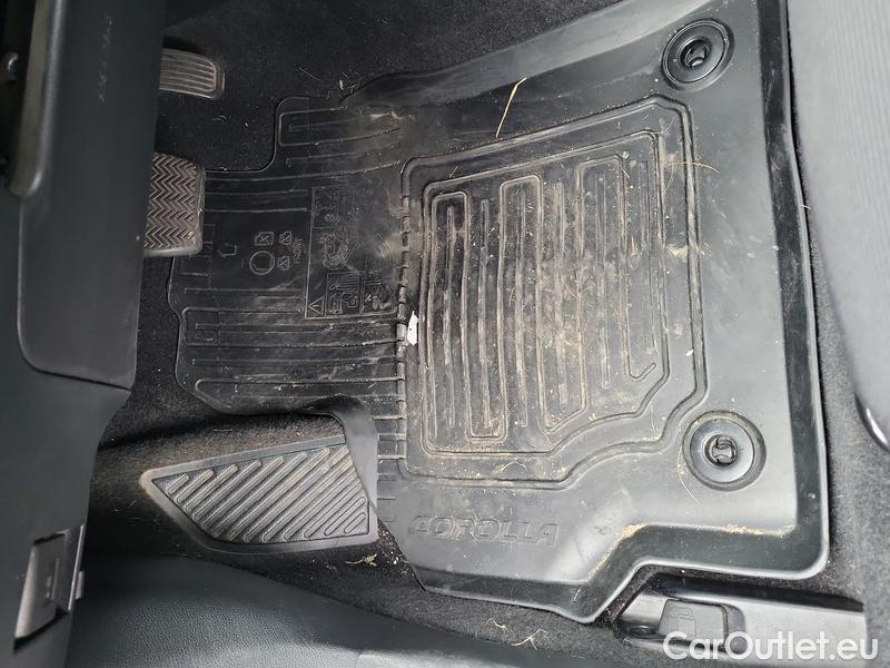 Toyota  Corolla  TouringSports (E21) (2019)  TS 2.0Hyb.Comfort AT #24