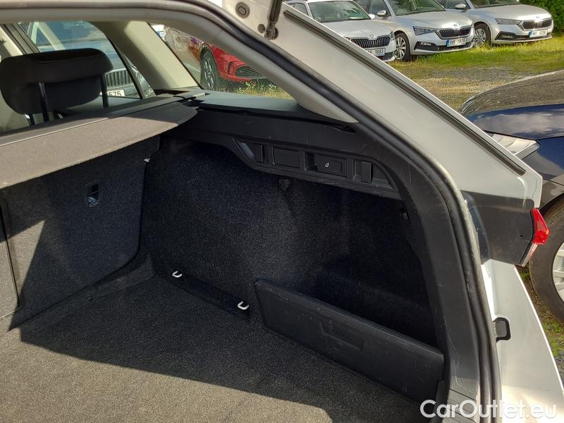  Skoda  Octavia  Combi (NX3)(2020) Oct.Combi 1.5TSI 110 Style #16