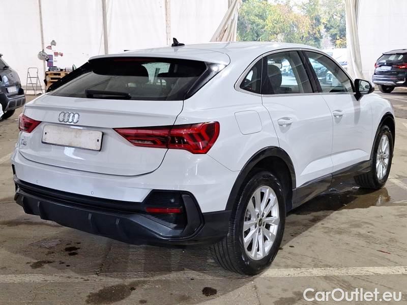 Audi  Q3 AUDI  SPORTBACK / 2019 / 5P / SUV 45 TFSI E S TRONIC BUSINESS PLUS #2