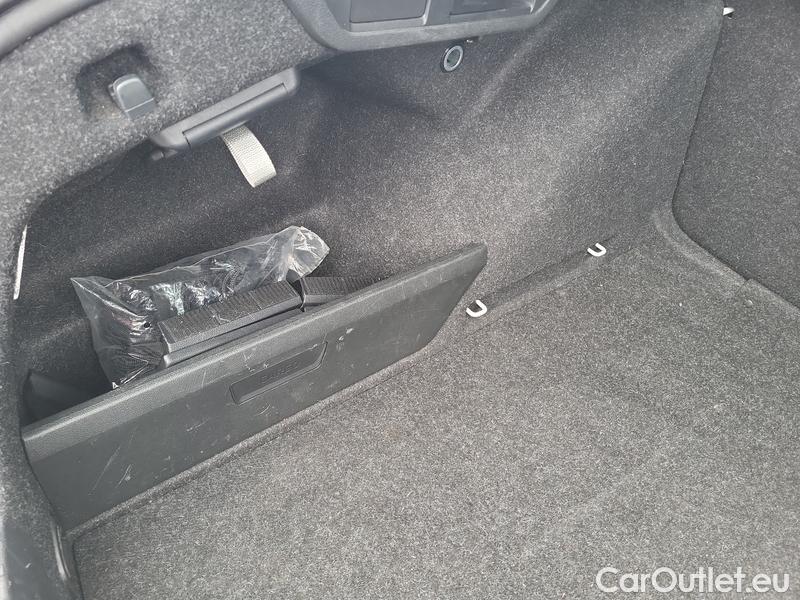  Skoda  Octavia  Lim. (NX3)(2020) Oct.1.5 e-TEC 110 Style AT #13