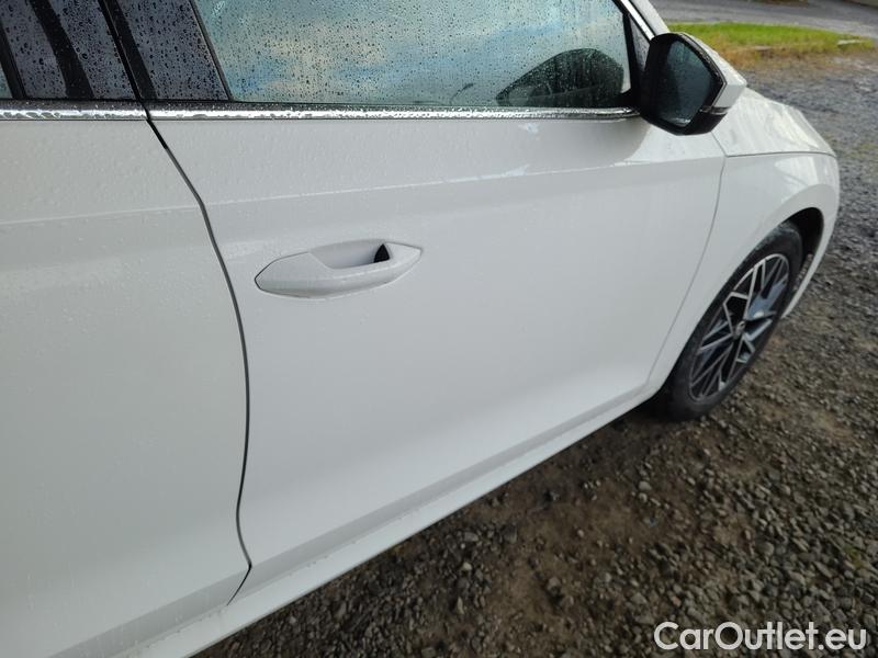  Skoda  Octavia  Combi 1.5TSI 110 Style #17