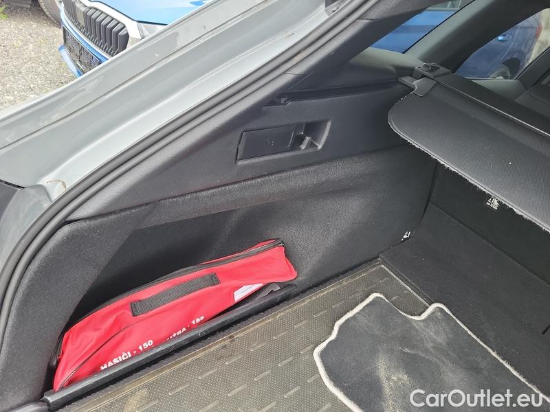 Toyota  Corolla  TouringSports (E21) (2019)  TS 2.0Hyb.Comfort AT #16