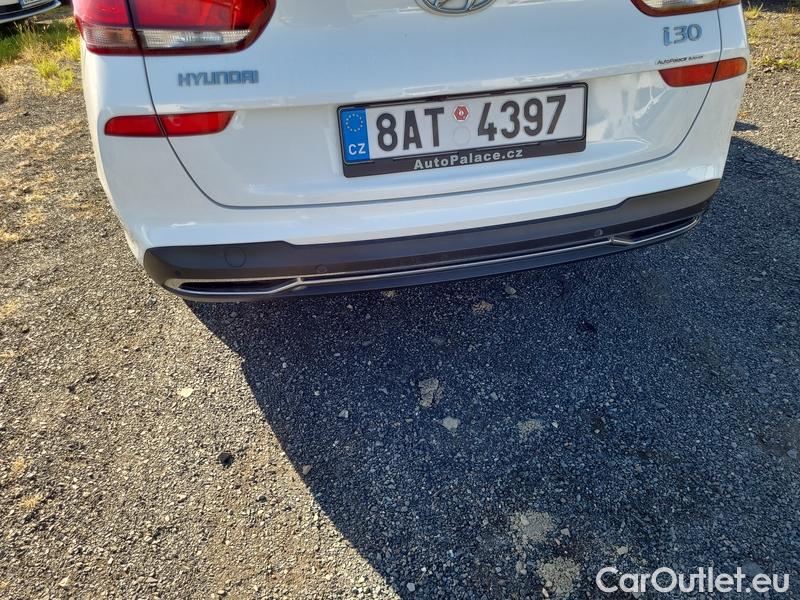  Hyundai  i30  (PD)(01.2017  ->)  kom.1.0TGDI 120 Comfort #9