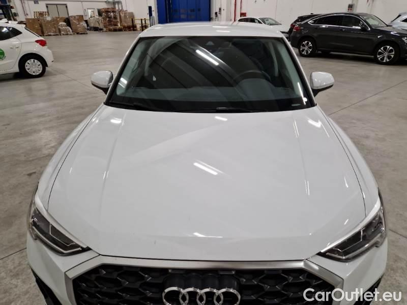 Audi  Q3 AUDI  SPORTBACK / 2019 / 5P / SUV 45 TFSI E S TRONIC BUSINESS PLUS #37