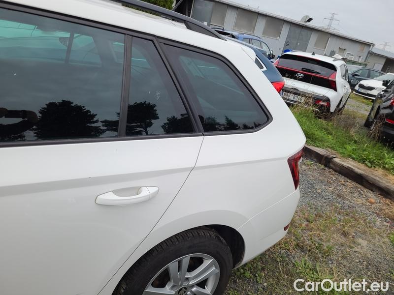  Skoda  Fabia  Combi (2015)  Com 1.0TSI 81 Style #11