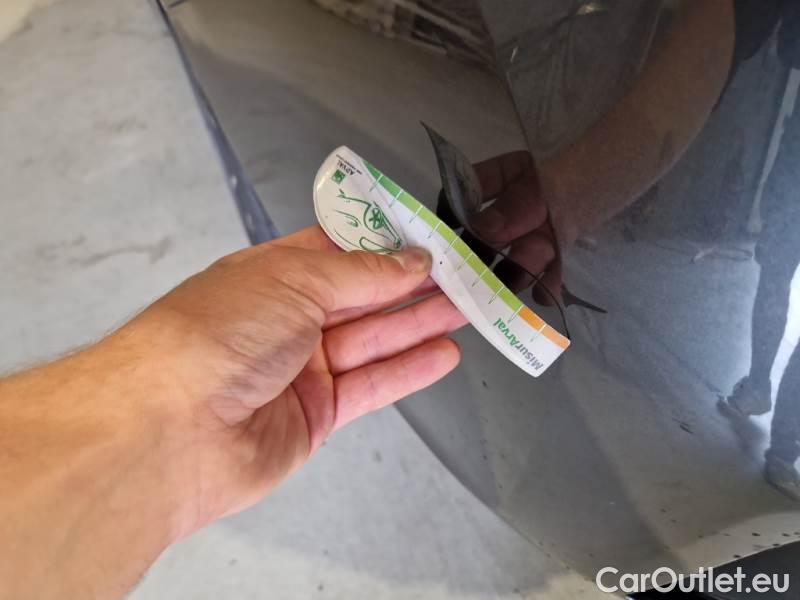 Bmw  Serie 3 BMW  / 2018 / 5P / STATION WAGON 330E BUSINESS ADVANTAGE TOURING AUTO #49