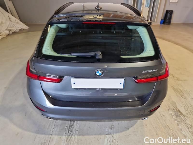 Bmw  Serie 3 BMW  / 2018 / 5P / STATION WAGON 330E BUSINESS ADVANTAGE TOURING AUTO #43