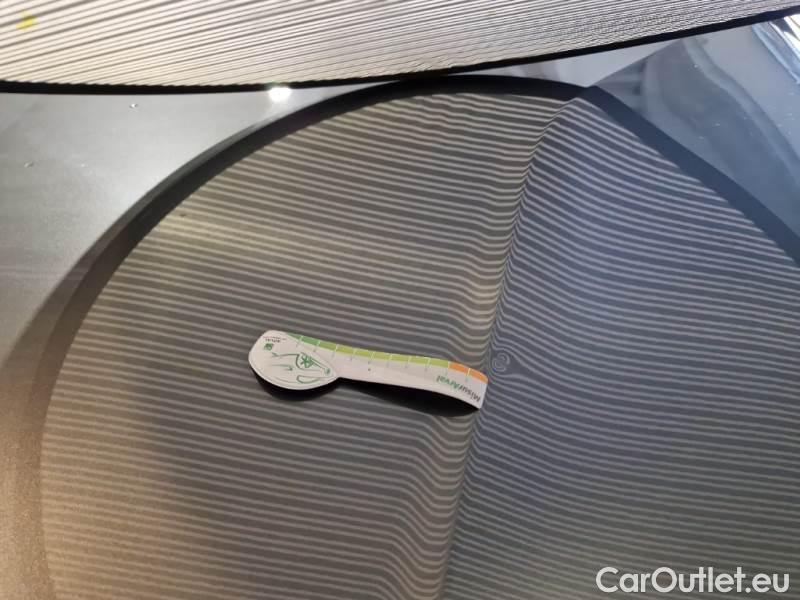 Bmw  Serie 3 BMW  / 2018 / 5P / STATION WAGON 330E BUSINESS ADVANTAGE TOURING AUTO #30