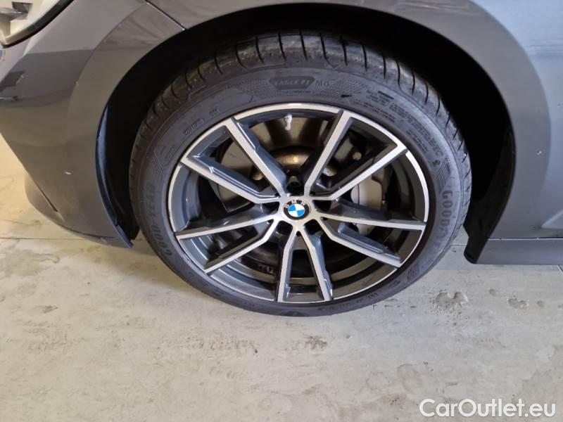 Bmw  Serie 3 BMW  / 2018 / 5P / STATION WAGON 330E BUSINESS ADVANTAGE TOURING AUTO #17