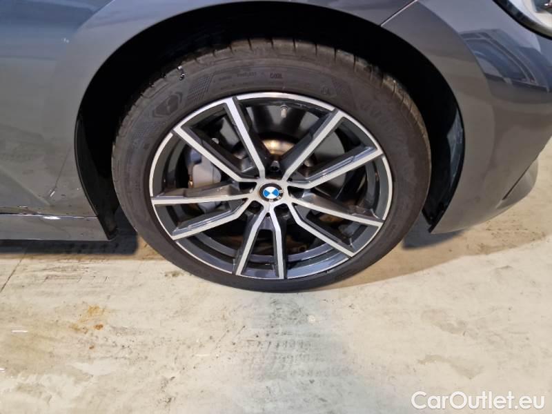 Bmw  Serie 3 BMW  / 2018 / 5P / STATION WAGON 330E BUSINESS ADVANTAGE TOURING AUTO #20