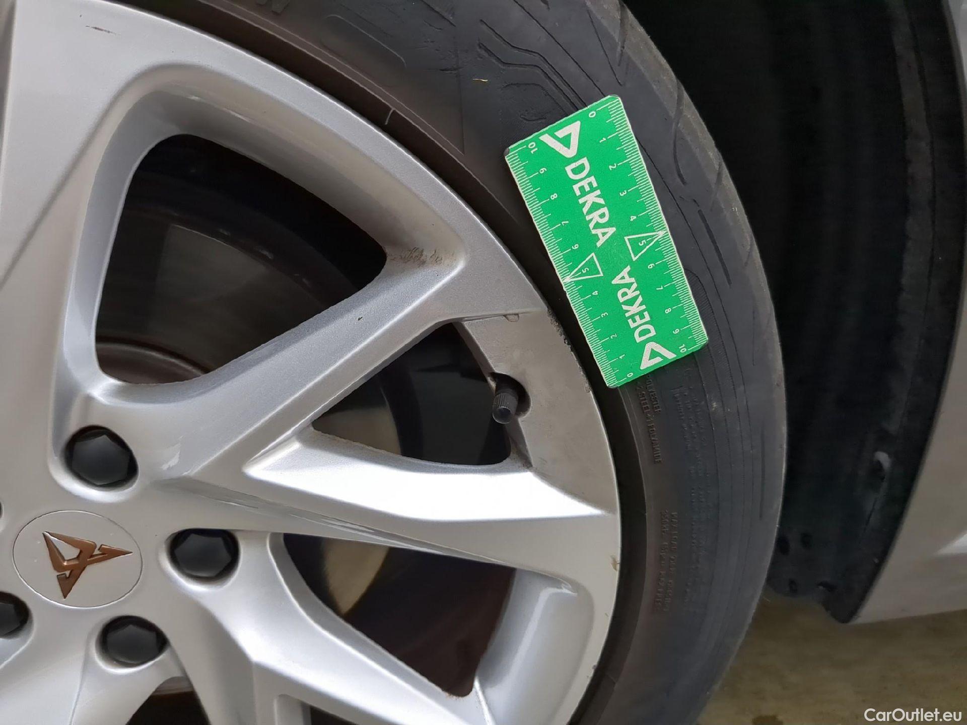  Cupra  Formentor CUPRA  / 2020 / 5P / SUV 1.4 e-HYBRID 204ch DSG6 Business Edition #9