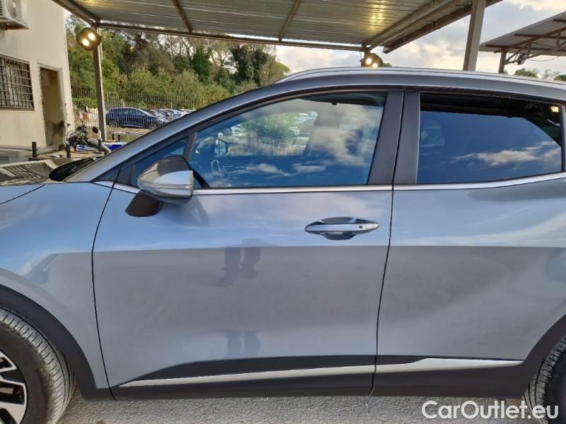 KIA  Sportage KIA  / 2021 / 5P / SUV 1.6 TGDI HEV STYLE 2WD AUTO #67