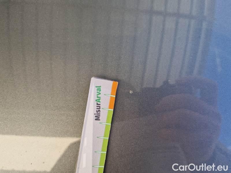 KIA  Sportage KIA  / 2021 / 5P / SUV 1.6 TGDI HEV STYLE 2WD AUTO #26