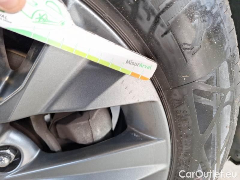 KIA  Sportage KIA  / 2021 / 5P / SUV 1.6 TGDI HEV GT-LINE PLUS 2WD AUTO #70